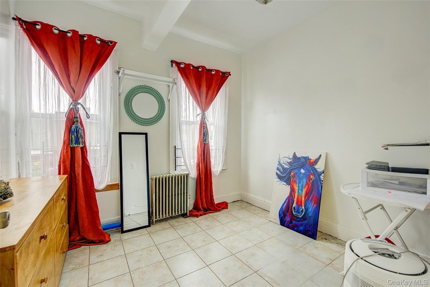 Welcome to 150 Ridgewood Avenue, a spacious fully detached - photo 10