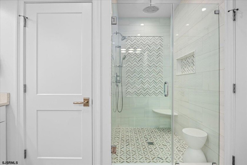 *NEW PRICE!* WOW, NEWER MARGATE BEACHBLOCK OPPORTUNITY! THIS - photo 33