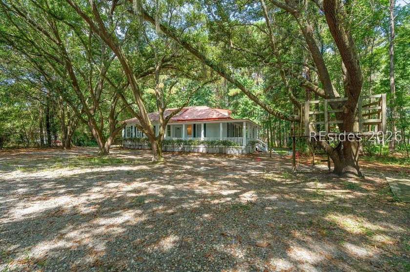 628 Robert Smalls Parkway offers a versatile residential - photo 45