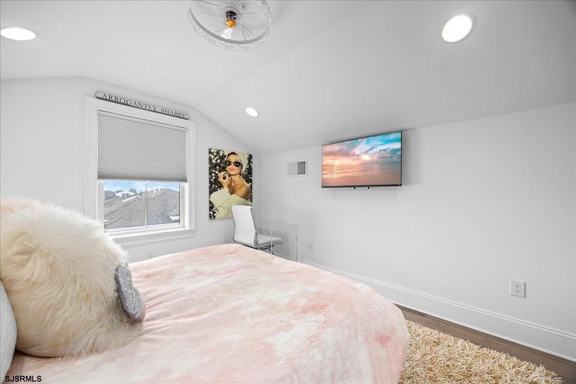 *NEW PRICE!* WOW, NEWER MARGATE BEACHBLOCK OPPORTUNITY! THIS - photo 50