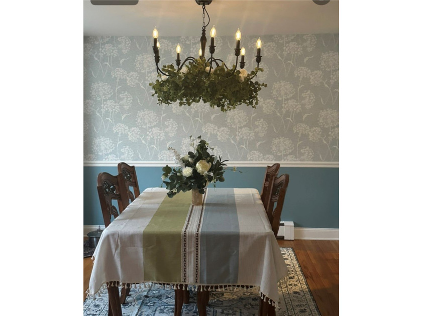 This Lovely Split Level Home in the Dale Meadows Area of Greece - photo 14