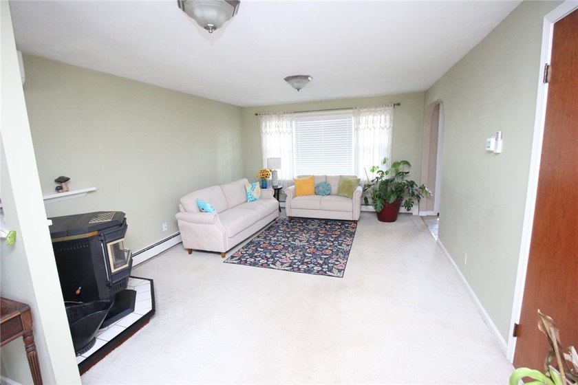 This Lovely Split Level Home in the Dale Meadows Area of Greece - photo 16