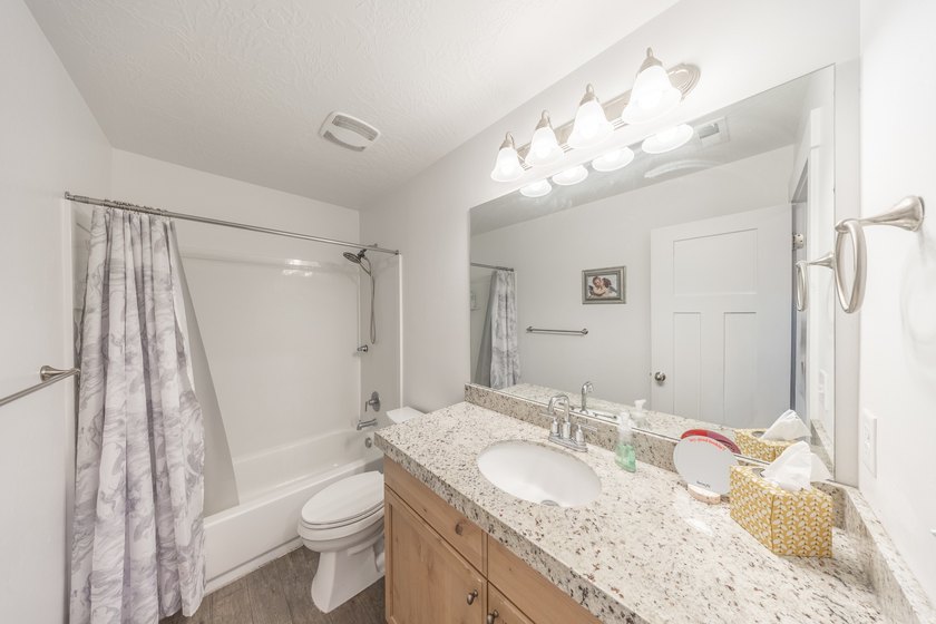 Beautiful owner-occupied home in a desirable Eagle Mountain - photo 22