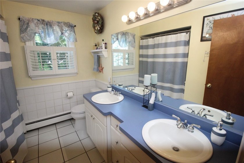 This Lovely Split Level Home in the Dale Meadows Area of Greece - photo 33