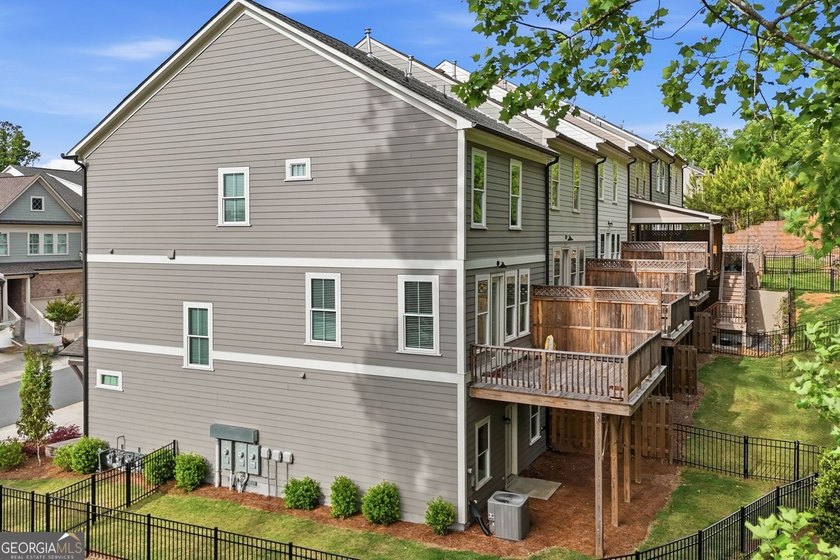 Experience elevated living in this better-than-new luxury - photo 44
