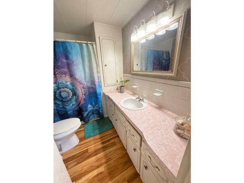 Welcome to affordable and easy Florida living in Lake Haven, a - photo 8