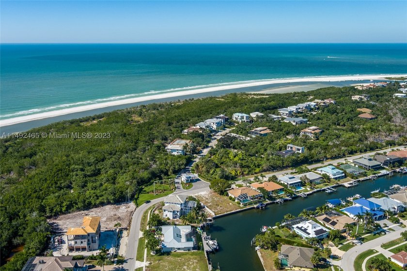Prime waterfront lot available for building your dream home - photo 2