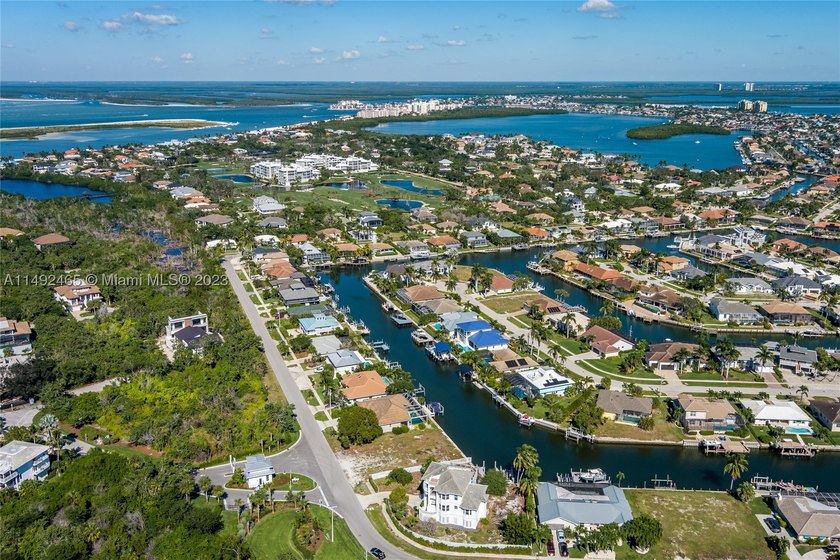 Prime waterfront lot available for building your dream home - photo 4