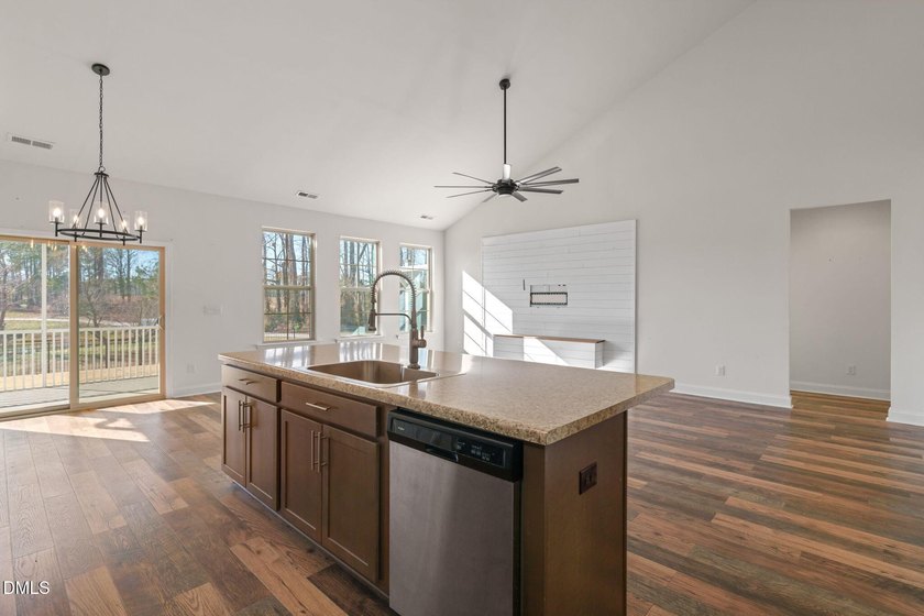 Perfect floor plan has 3 bedrooms down including the primary, so - photo 17