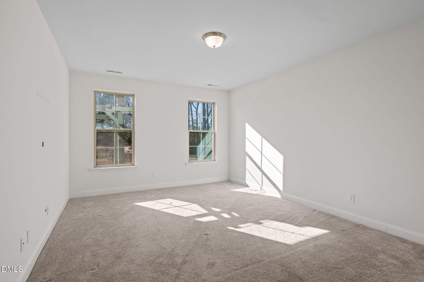 Perfect floor plan has 3 bedrooms down including the primary, so - photo 20