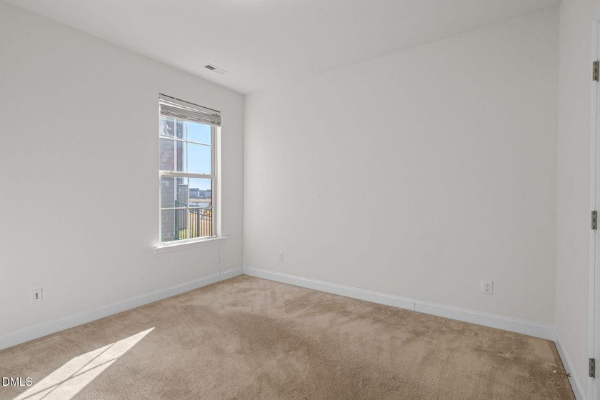 Perfect floor plan has 3 bedrooms down including the primary, so - photo 24