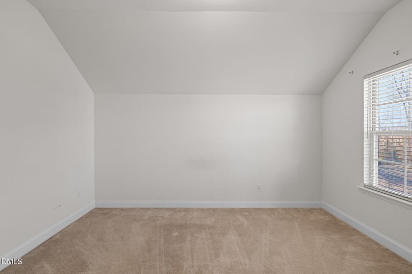 Perfect floor plan has 3 bedrooms down including the primary, so - photo 30