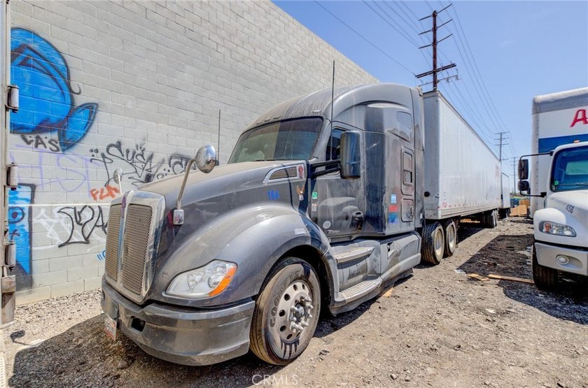 Great Turnkey Trucking Operation From Small Office In Torrance - photo 7