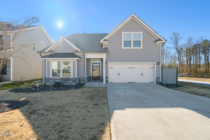 Perfect floor plan has 3 bedrooms down including the primary, so - photo 44