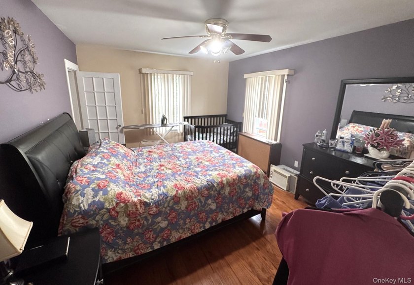 Welcome to this beautifully maintained Center Hall Colonial - photo 15
