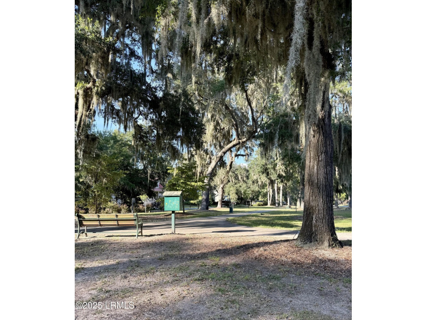 Amazing homesite in Pigeon Point with beautiful specimen trees - photo 8