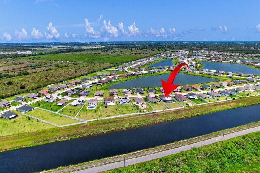 A premium Copper Creek Lennar home offering 5 bedrooms plus a - photo 40