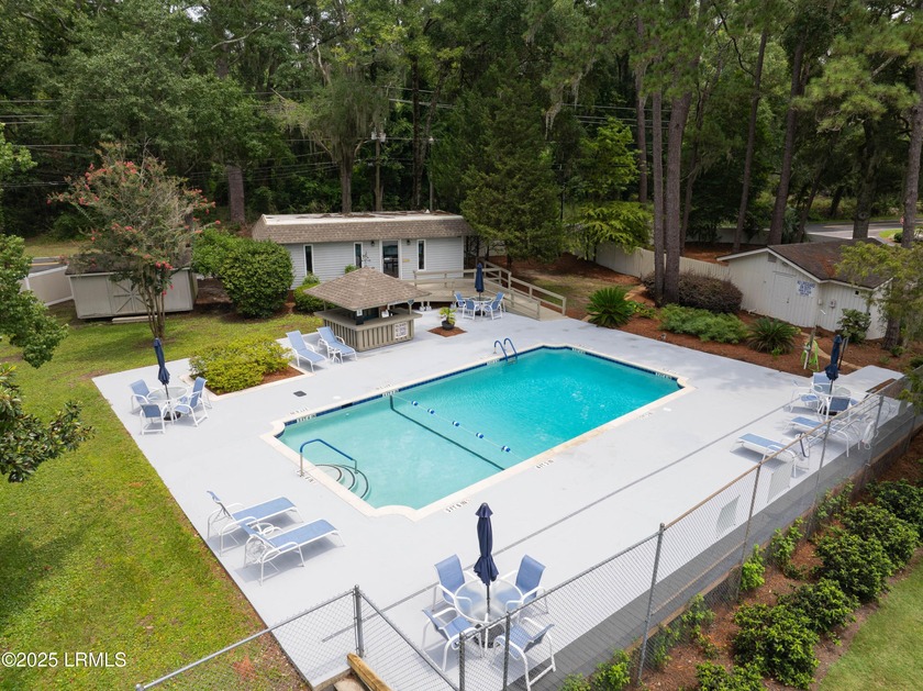 Amazing opportunity to live in the waterfront community of Marsh - photo 3