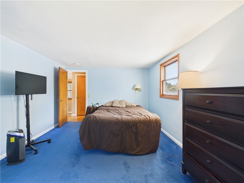 Classic Village Colonial that has been beautifully maintained - photo 30