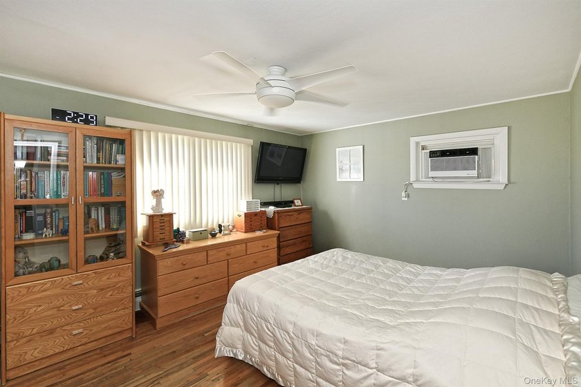 Welcome to 115 Old Farmingdale Road, West Babylon. Charming and - photo 16