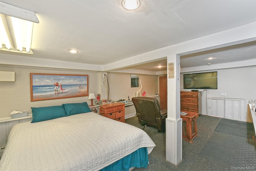 Welcome to 115 Old Farmingdale Road, West Babylon. Charming and - photo 21