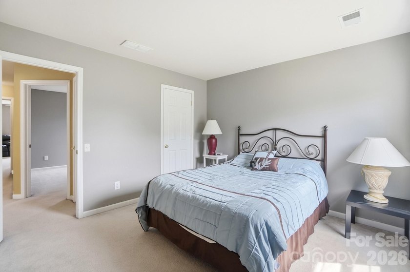Best Value in Birkdale! Now offered at $590,000, this 4-bedroom - photo 32