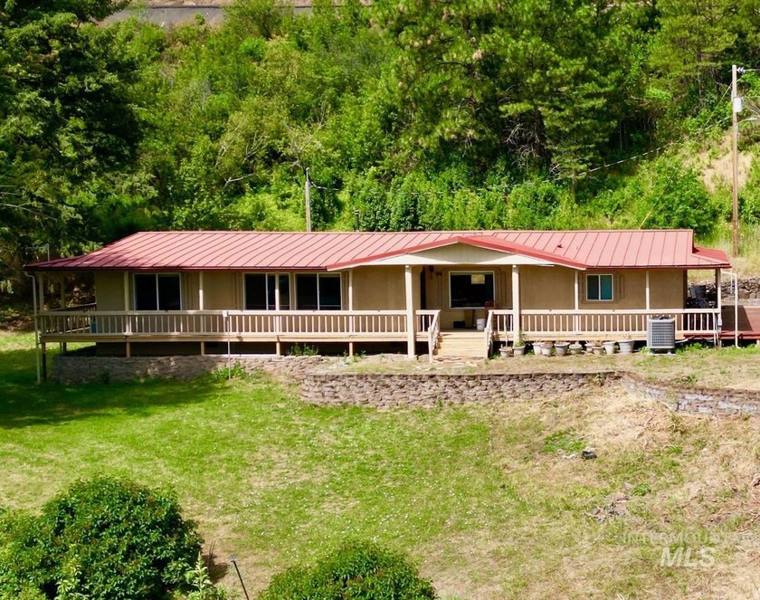 Million-Dollar-River Views at half the price! Experience the - photo 2