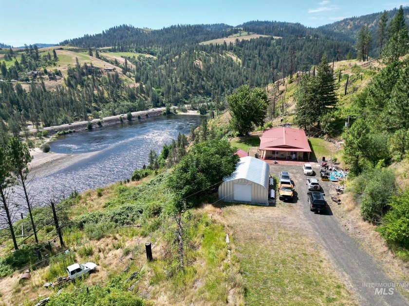 Million-Dollar-River Views at half the price! Experience the - photo 4