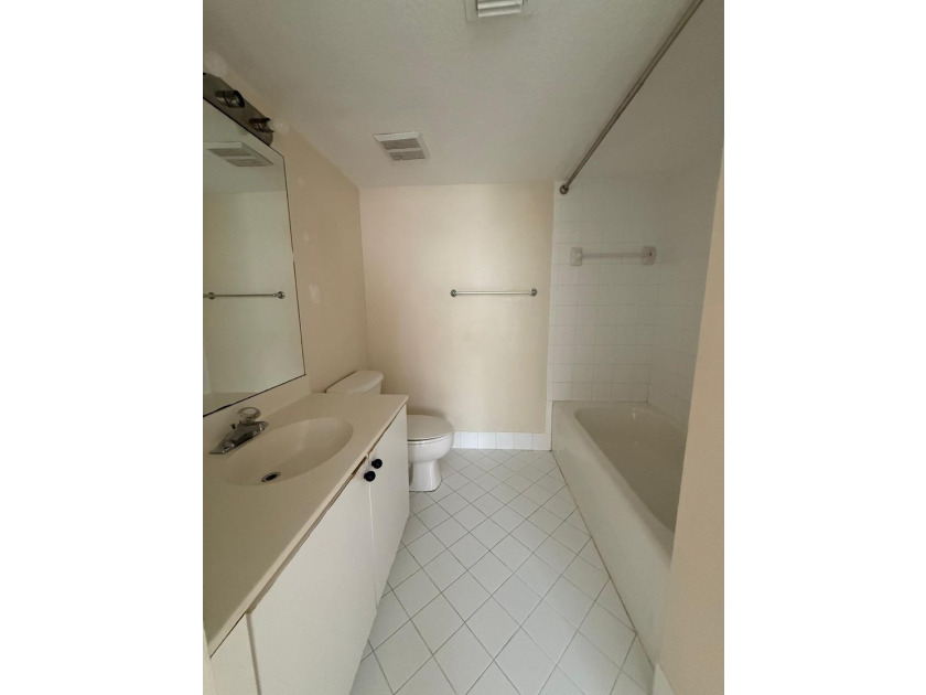 Welcome to this exceptional condominium located in the Cove at - photo 15