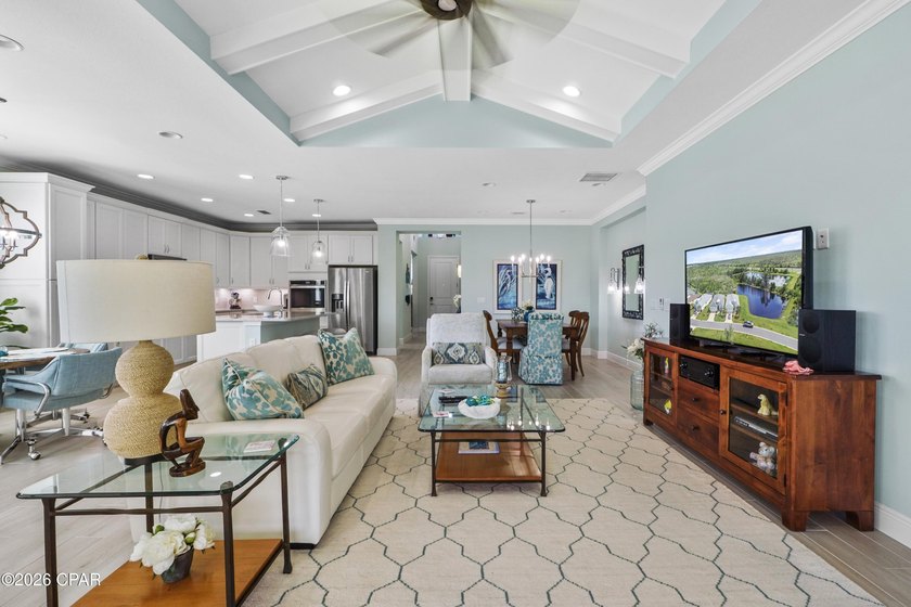 Welcome Home to Paradise! Prepare to fall in love with this - photo 7