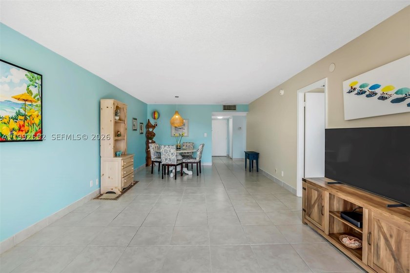 Fantastic opportunity for buyers and investors. 55+ community - photo 8