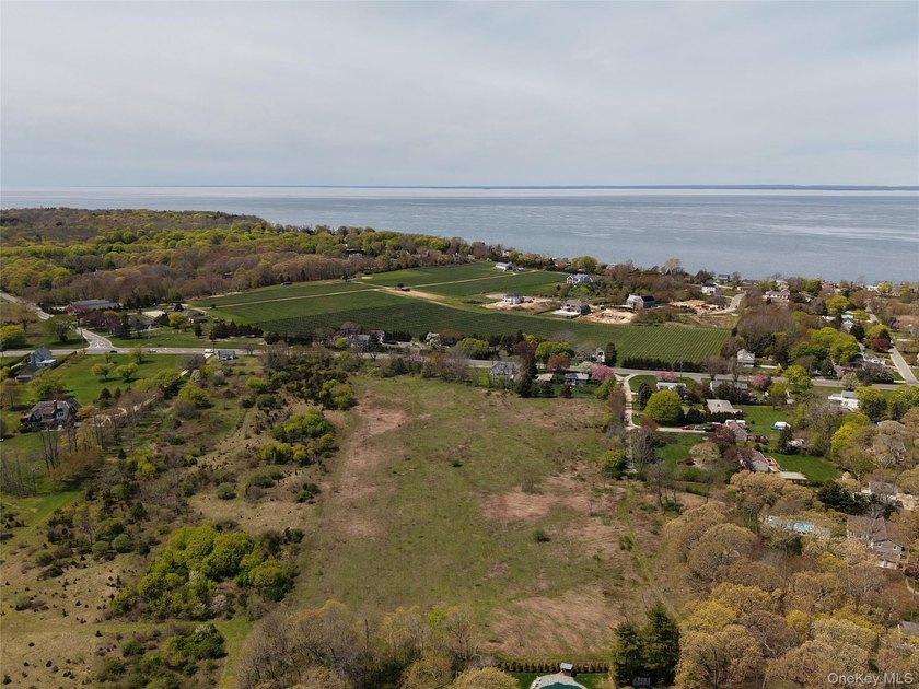 Calling all builders and investors! Beautiful 8.65 acres of - photo 3