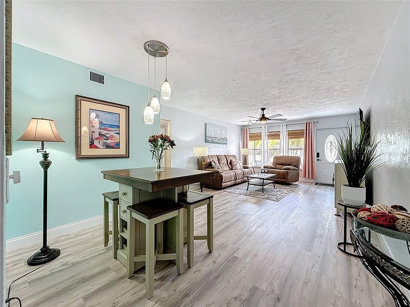 WOW- Ground floor living! Welcome to this meticulously turnkey - photo 8