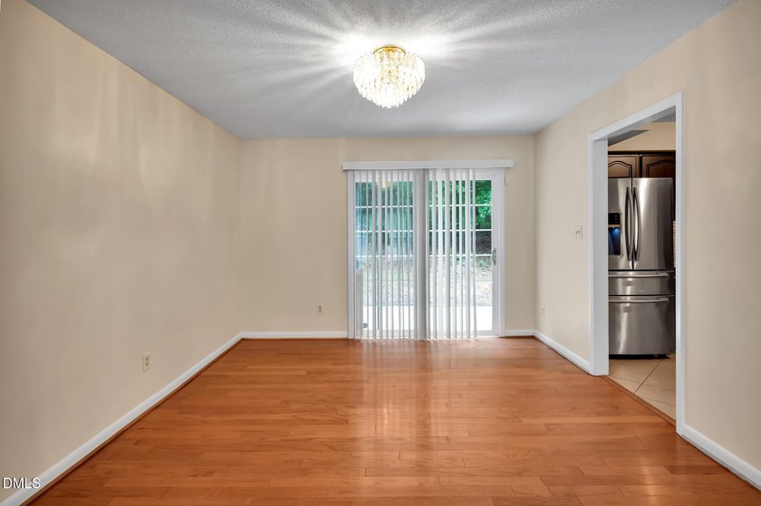 Authentic Mid-Century Modern gem on a private cul-de-sac in - photo 11