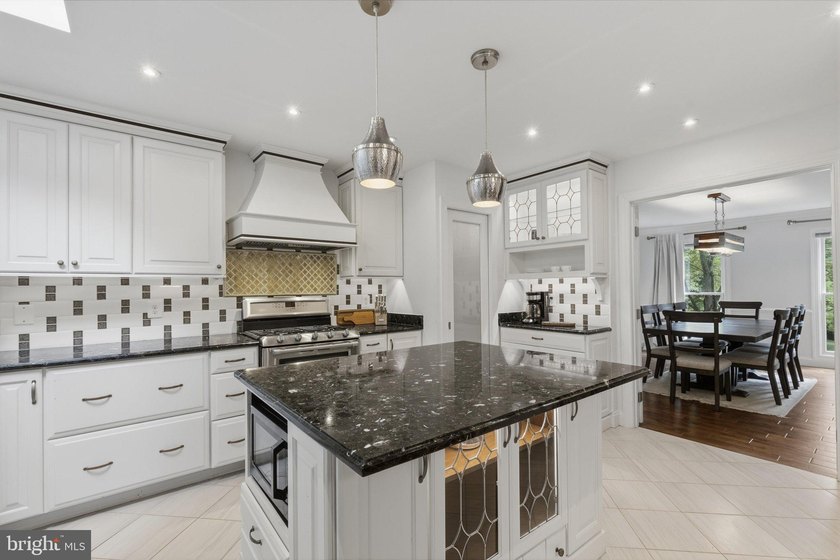 Tucked within the beloved Potomac Lakes enclave of Cascades - photo 18