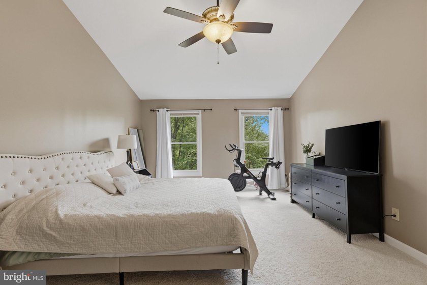 Tucked within the beloved Potomac Lakes enclave of Cascades - photo 27
