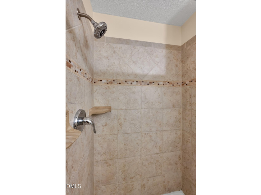 Authentic Mid-Century Modern gem on a private cul-de-sac in - photo 27