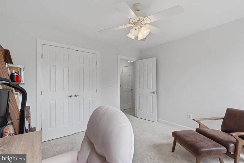 Tucked within the beloved Potomac Lakes enclave of Cascades - photo 36