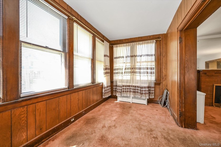 Stately detached all-brick Colonial with timeless curb appeal - photo 6