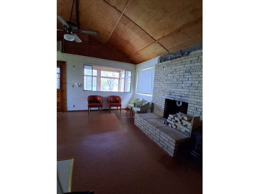 Have you ever wanted a lake house on a point? A front row seat - photo 7