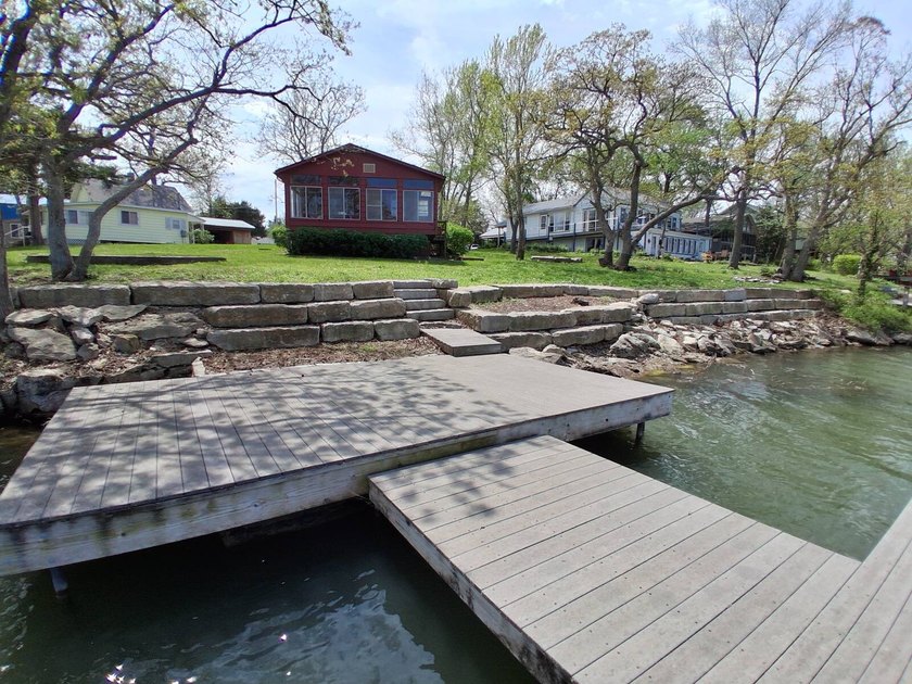Have you ever wanted a lake house on a point? A front row seat - photo 10