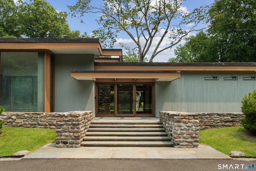 Presenting the historic Landis Gores House, an architectural - photo 4