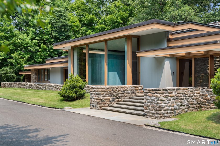 Presenting the historic Landis Gores House, an architectural - photo 5