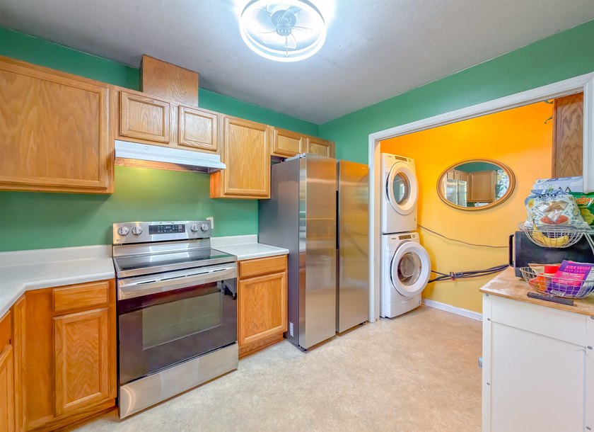 $2,500 seller credit towards buyer's closing costs plus a NEW - photo 18