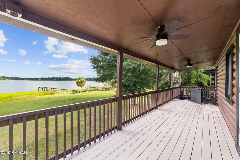 Wake up to breathtaking lake views and spend your evenings - photo 8