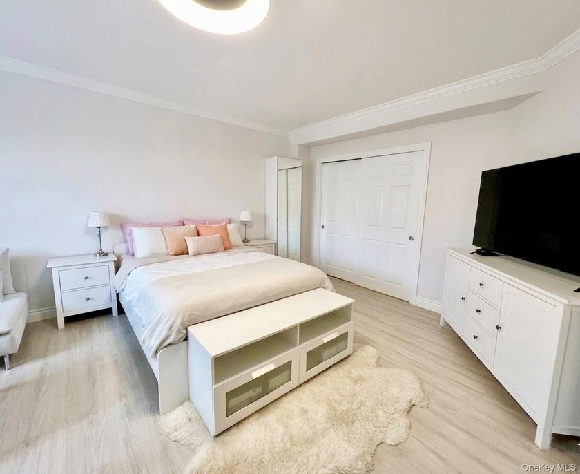 Welcome to a charming and well-located studio in the heart of - photo 9