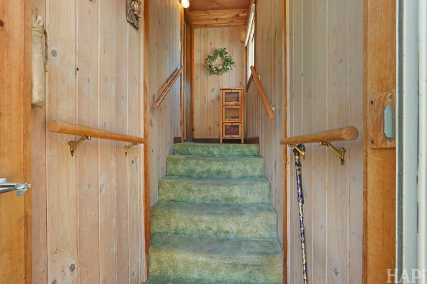 Welcome to your charming waterfront retreat on Nippersink Creek! - photo 16