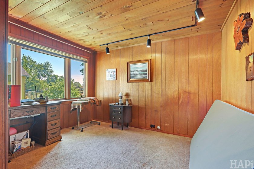 Welcome to your charming waterfront retreat on Nippersink Creek! - photo 19
