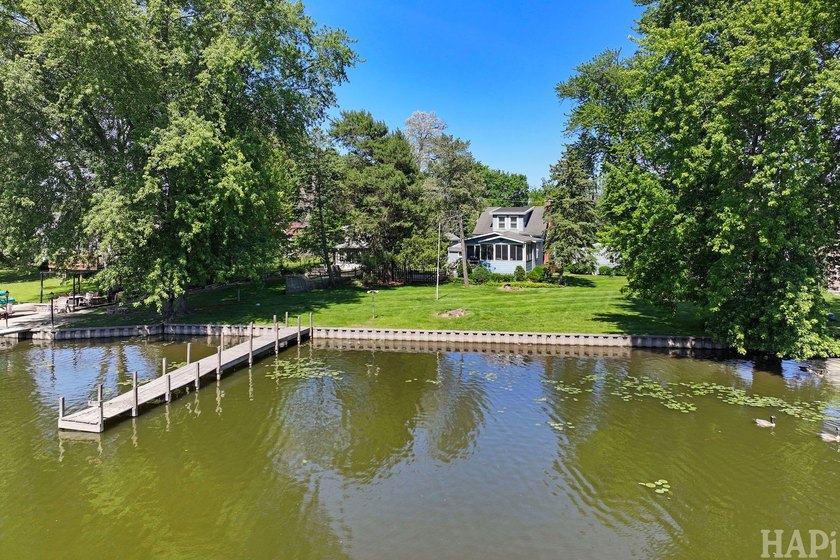 Welcome to your charming waterfront retreat on Nippersink Creek! - photo 23