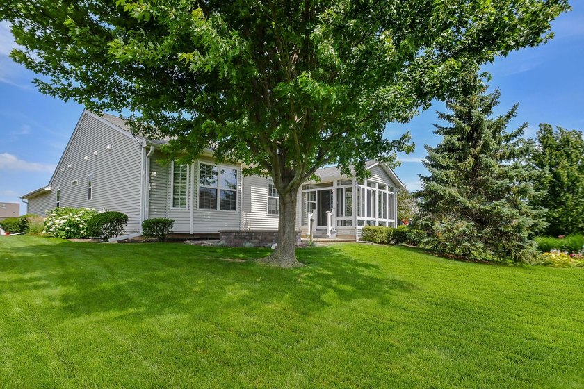Welcome Home to the Fabulous Lifestyle You've Been Waiting For! - photo 3